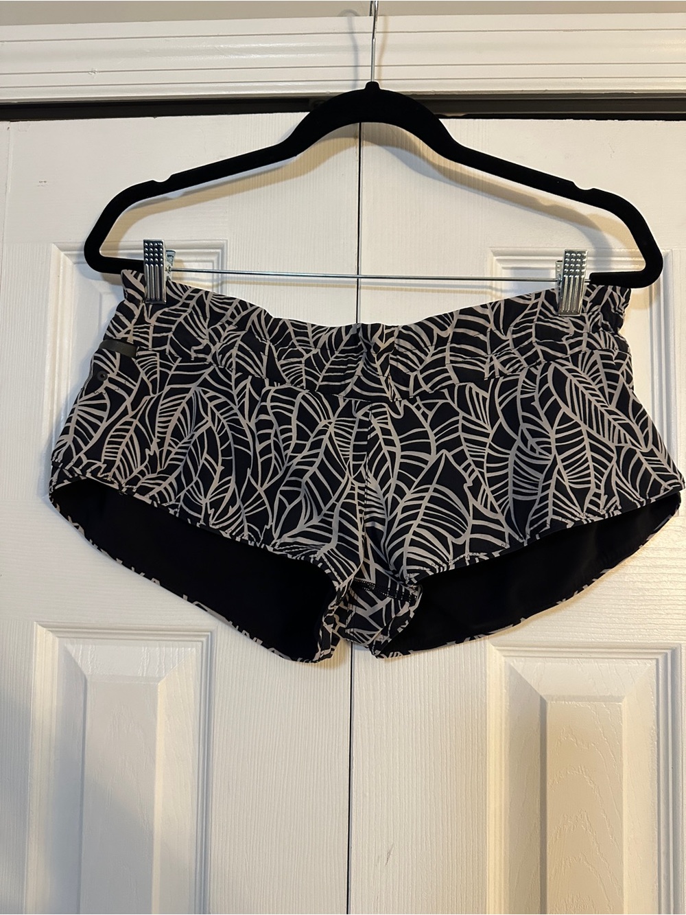 lululemon athletica Black and Cream Leaf-Print Athletic Shorts